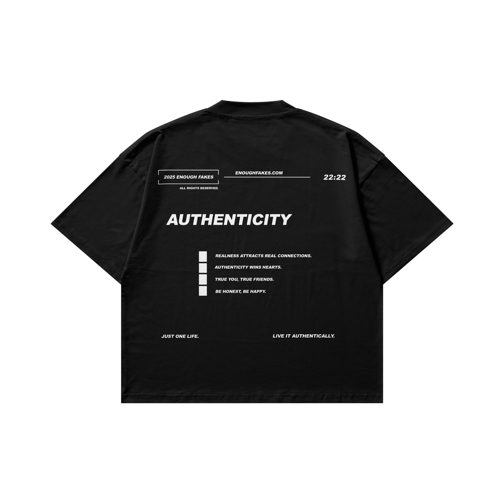 AUTHENTICALLY OVERSIZE TEE
